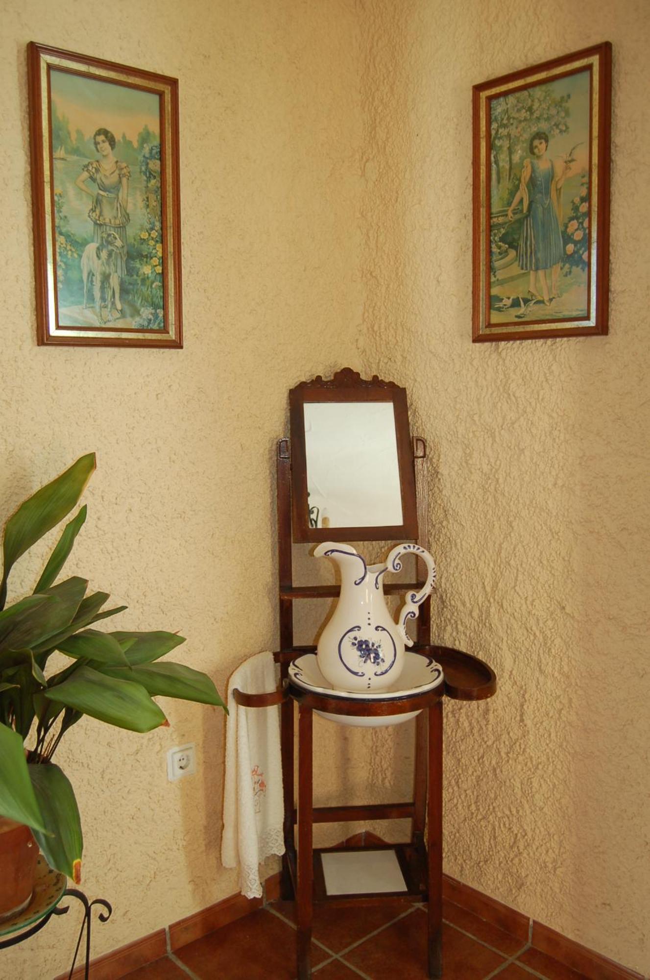 Hotel Restaurante Atalaya Comares Екстер'єр фото