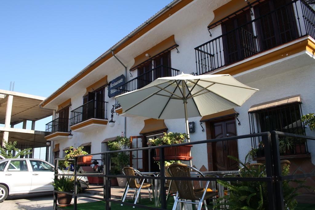 Hotel Restaurante Atalaya Comares Екстер'єр фото