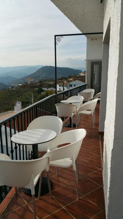 Hotel Restaurante Atalaya Comares Екстер'єр фото